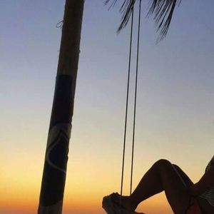 Meet your Posher, Cynthia